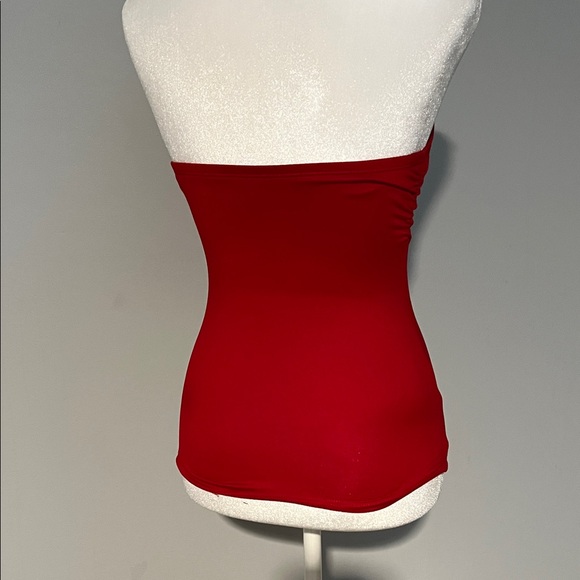 Elegant Red Strapless Top - Picture 2 of 5